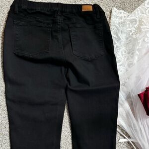 Judy Blue pull on skinnies